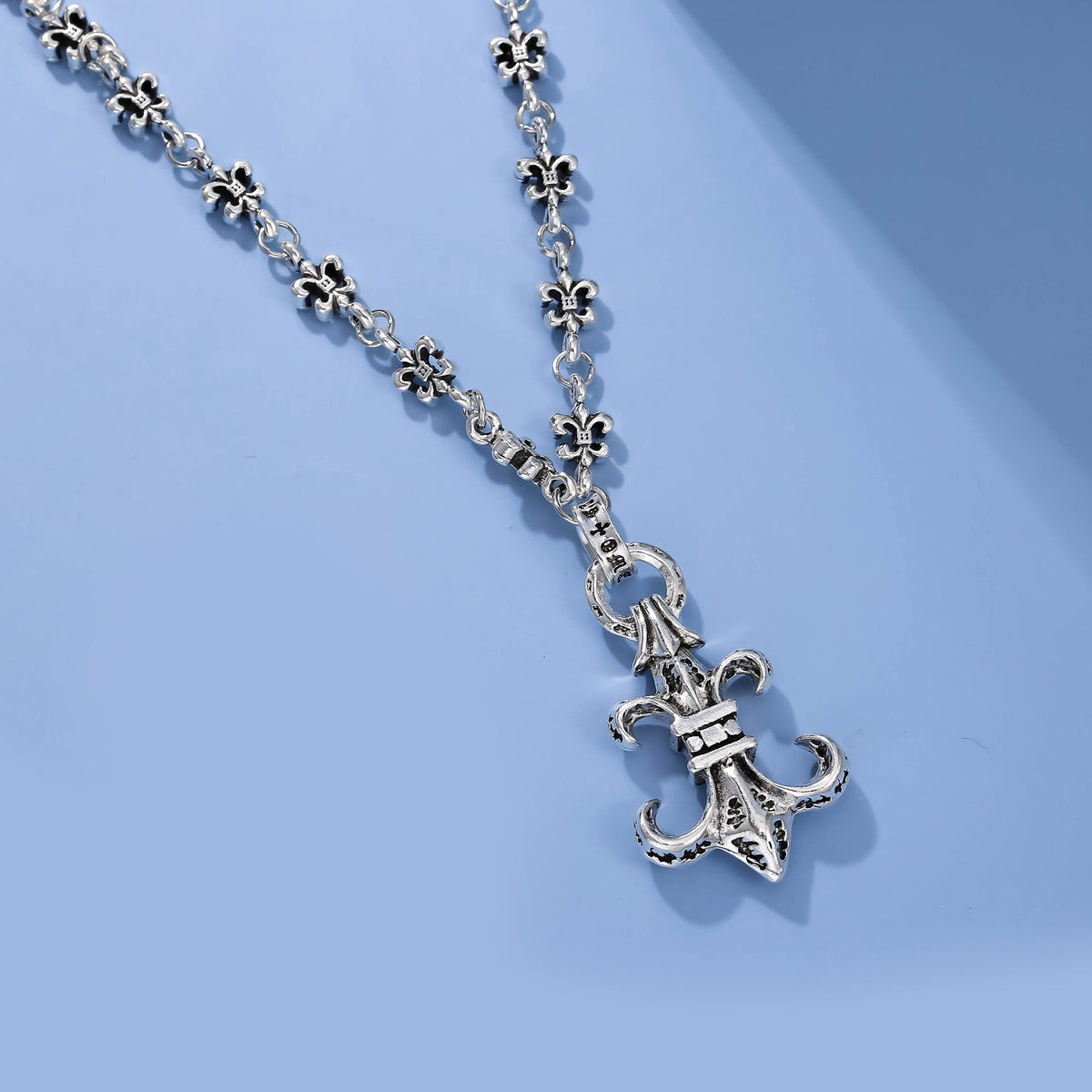 chrome hearts anchor necklace